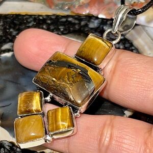 Golden Brown Tiger Eye Pendant 2 1/2”